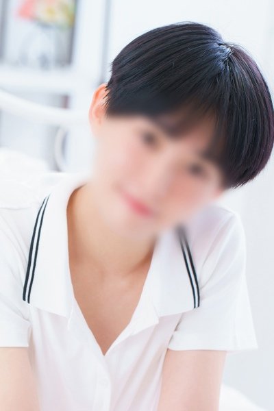 りつ (Ritsu)