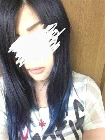秋月楓 (Akitsuki Kaede)