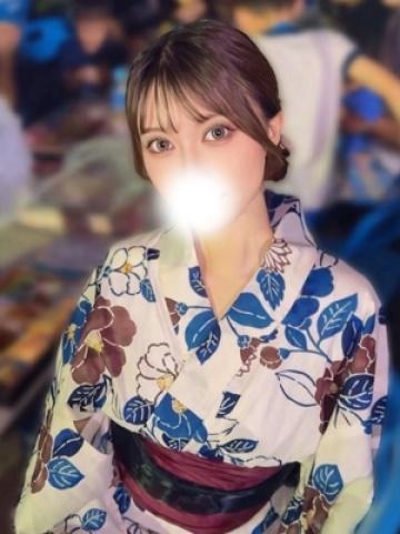 篠田なおみ